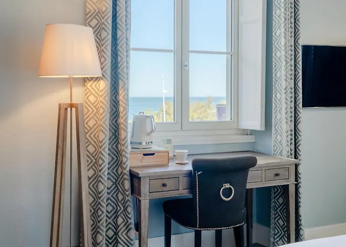 Hotel De L'Ocean Et Restaurant - Coeur De Ville Biarritz